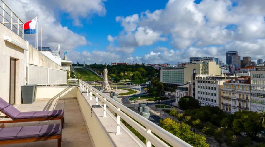 Wake up with the best panoramic view of Lisbon! Hotel Marquês de Pombal Lisboa Wake up with the best panoramic view of Lisbon! Hotel Marquês de Pombal Lisboa